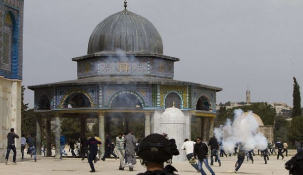 بسبب الاعتداءات على المقدسات بمدينة القدس.. النواب الأردني: يجب سحب سفيرنا من إسرائيل
