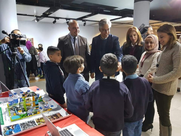 مؤسسة فيصل الحسيني تنظم مسابقات تطبيقات الروبوت بمشاركة 14 مدرسة مقدسية