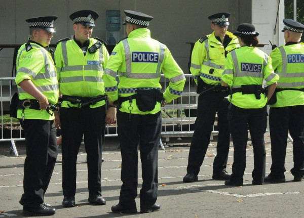 اعتداءات تطال خمسة مساجد بريطانية والشرطة تُباشر التحقيقات