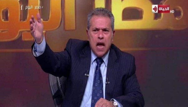توفيق عكاشة ينفعل على الهواء: "أنا ملاحظ كل الستات محجبات"