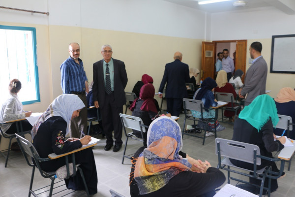 بدء الامتحانات النصفية للفصل الدراسي الثاني بجامعة غزة