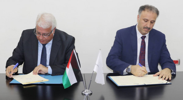 الوزير عساف يوقّع اتفاقية تعاون مع جامعة بوليتكنك فلسطين