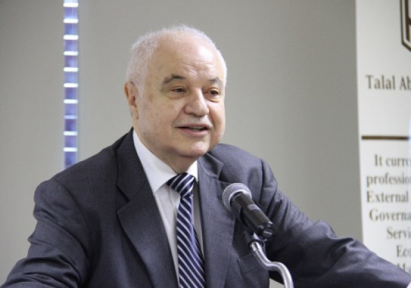 أبوغزاله يدعو للاستعداد لأزمة اقتصادية عالمية بحلول 2020