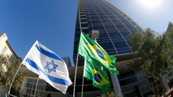 الرئيس البرازيلي يتراجع: لن أنقل سفارتي من تل أبيب إلى القدس