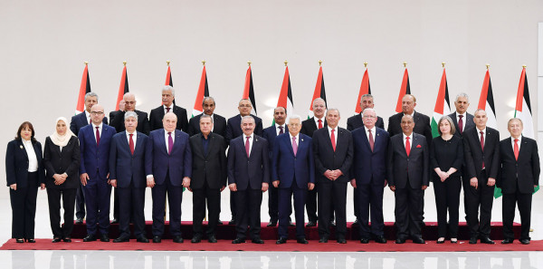 شاهد: في أول اجتماع للحكومة الجديدة..اشتية: سنبحث مع الدول المانحة أزمتنا المالية