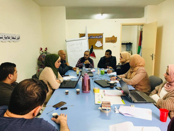 فلسطينيات تعقد لقاءً حول مقص الرقيب في الإعلام