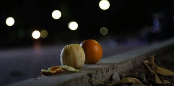 فيديو: "برتقال" مخل بالآداب يثير سخرية في سلطنة عمان