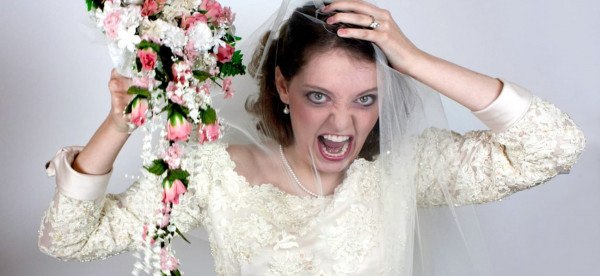 "العروس الطاغية"..شاهد ماذا تشترط على المدعوين لزفافها؟