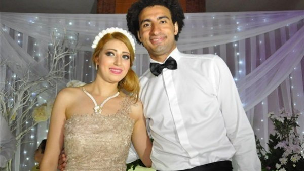 علي ربيع يُطلق زوجته قبل أسبوع من عيد ميلادها.. هل والدته السبب؟