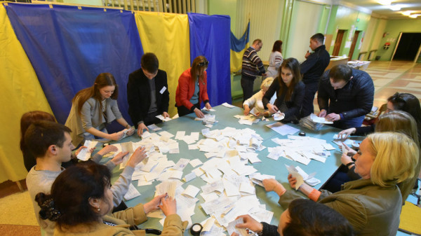سابقة تاريخية في انتخابات الرئاسة الأوكرانية