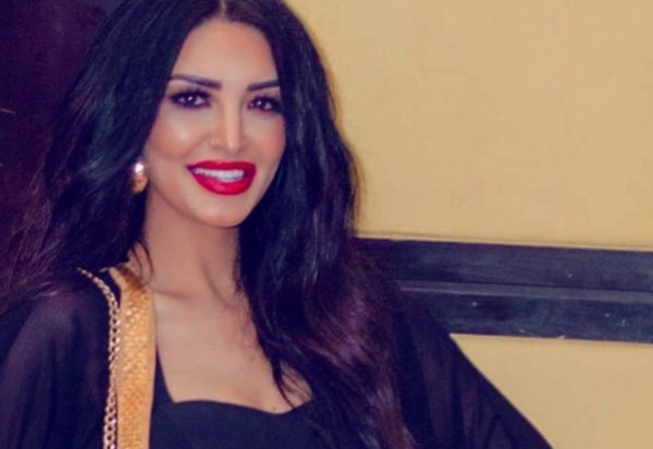 سالي عبدالسلام تستغيث بالسفير المصري بسبب مافعله ضابط لبناني بوالدتها