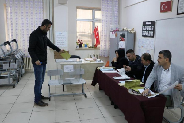 بشأن تصويت المقالين..اللجنة العليا للانتخابات بتركيا ترفض التماس الحزب الحاكم