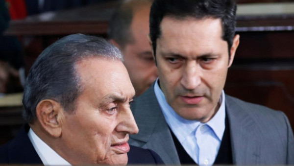 علاء مبارك يُعلّق على "صفقة القرن" والتنازل عن أراضٍ عربية