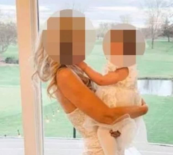 انتقادات لامرأة بسبب ما ارتدته في حفل زواج ابنها
