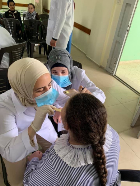 الاتحاد الفلسطيني لطلاب طب الاسنان يطلق مبادرته باجراء الفحوصات اللازمة للاسنان