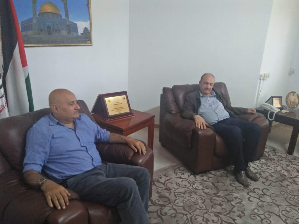 أمين عام حزب العدالة الفلسطيني يجتمع بعضو اللجنة التنفيذية واصل أبو يوسف