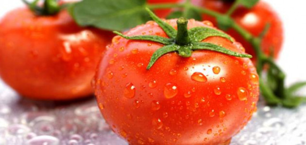 فيديو: تناول الطماطم يخفض خطر تطور سرطان الجلد