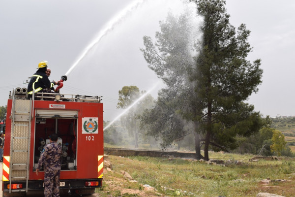 الدفاع المدني يتعامل مع 383 حادث إطفاء وإنقاذ خلال أسبوع