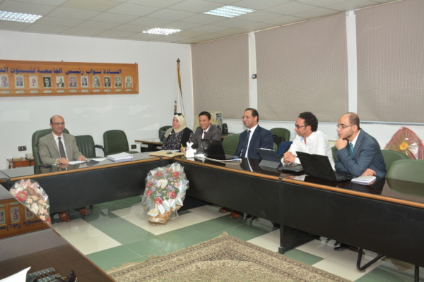 المنشاوي يلتقي بوفد الهيئة العربية للتصنيع لتطوير البوابة الإلكترونية لجامعة أسيوط