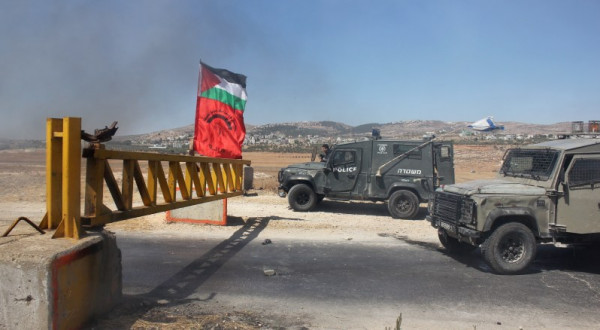الاحتلال يُغلق حاجز بيت فوريك شرق نابلس