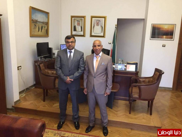 الدكتور عياش يلتقي سفير دولة الكويت في رومانيا