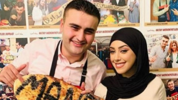 الطباخ التركي الشهير "بوراك" يعرض الزواج على فنانة عربية