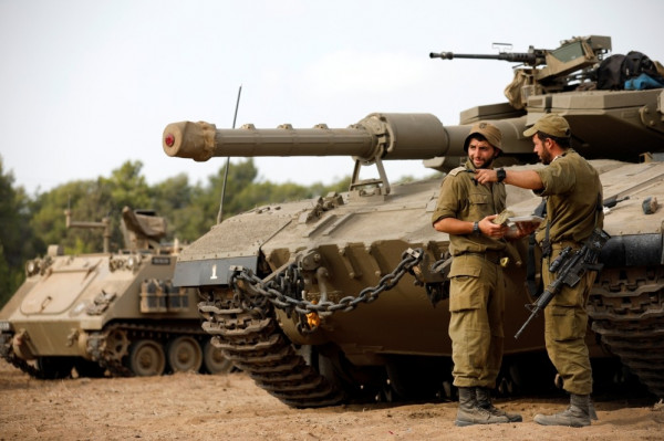 جيش الاحتلال يُعزز قواته على حدود قطاع غزة   دنيا الوطن