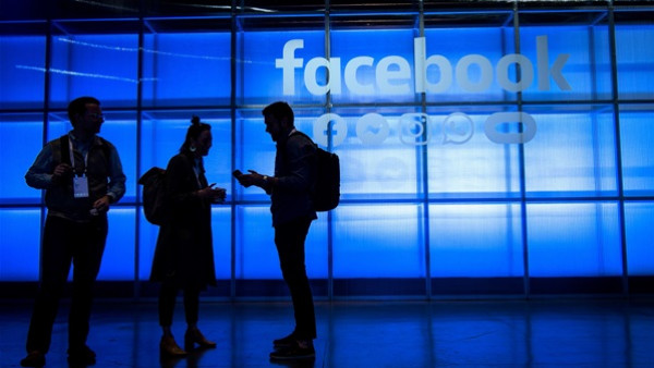 فيسبوك تطلق تطبيقًا يدفع المال للمستخدمين مقابل استخدام بياناتهم