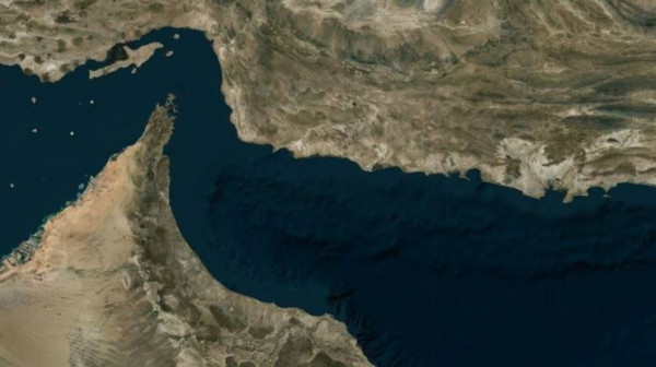 الكشف عن جنسية الناقلتين المُستهدفتين في خليج عُمان