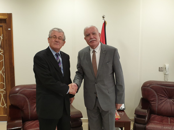 المالكي يُودع سفير جمهورية سلوفينيا المعتمد لدى دولة فلسطين لانتهاء مهامه