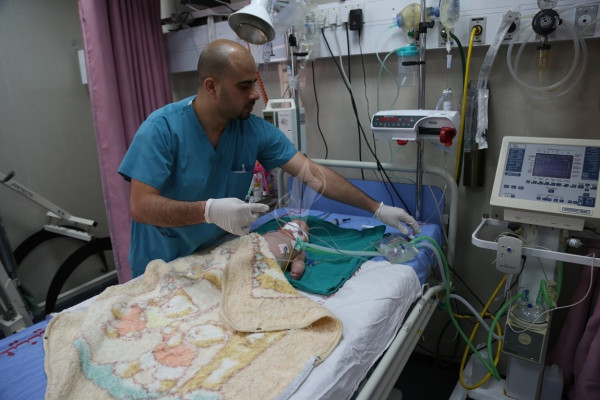 أطفال غزة يواجهون شبح الإعاقة بسبب أزمة الأدوية