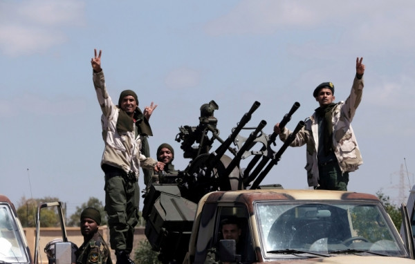 الجيش الليبي يُصدر أوامر باعتقال جميع الأتراك بليبيا