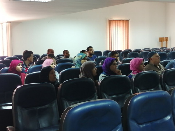 محافظ أسيوط: لقاء اسبوعى لحل مشاكل ذوى الاعاقة بحضور التنفيذيين ومترجم