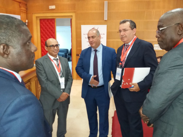 منتدى بطنجة يناقش الاستثمارات المغربية بافريقيا بين استراتيجية التمويل والأمن القانوني