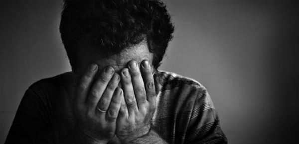 في عكّار.. أبٌ مكلومٌ يرفض دفن ابنه إلا بحضور صادمه
