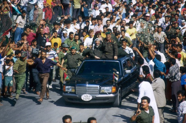 25 عامًا على عودة الرئيس عرفات إلى الأراضي الفلسطينية