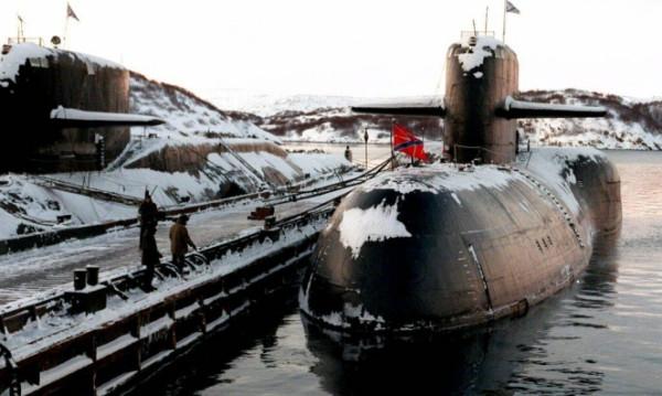 روسيا تعترف بغرق غواصة تعمل بالطاقة النووية