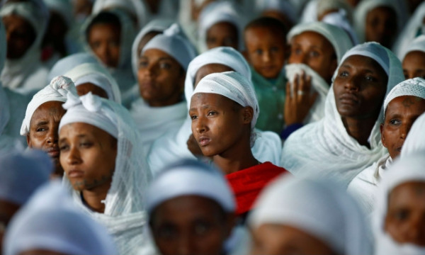 يهود "الفلاشا" يواصلون التظاهر بتل أبيب ومدن أخرى احتجاجاً على مقتل إثيوبي