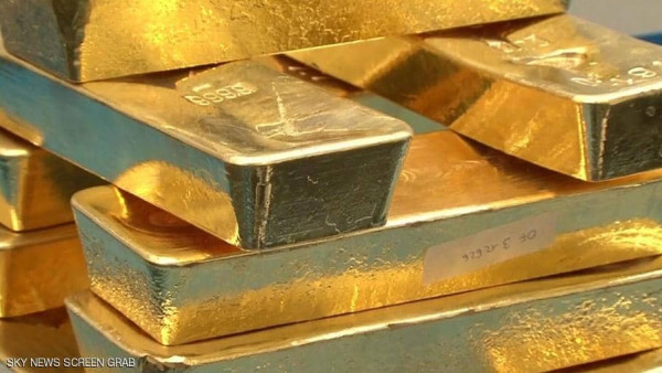 الذهب ينخفض قليلا مع ارتفاع الأسهم