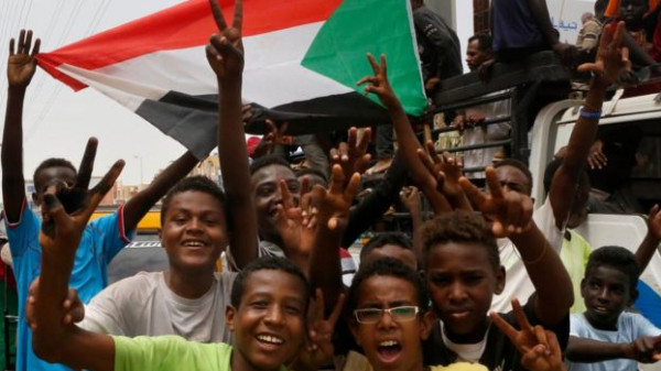 سياسي سوداني يكشف موعد التوقيع النهائي على اتفاق تقاسم السلطة بين المعارضة والجيش