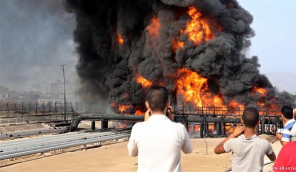 إخماد حريق في أكبر مصافي النفط في العراق