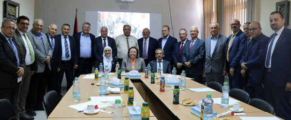 أبو مويس يبحث خطط تطوير قطاع التعليم العالي مع رؤساء الجامعات