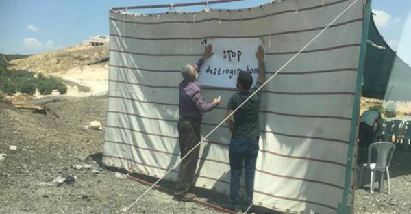 الاحتلال يهدم خيمة الاعتصام بواد الحمص