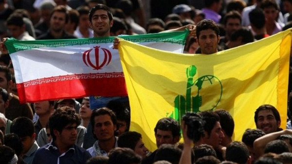 معاريف: أمريكا طالبت (حزب الله) بالتخلي عن إيران مقابل تخفيف الحصار المالي