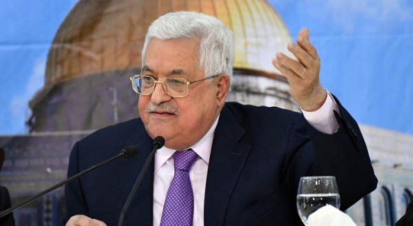 أول تعليق من الرئيس عباس على قرار لبنان بشأن اللاجئين الفلسطينيين
