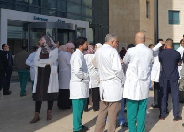 نقابة الأطباء تُقرر تعليق جميع الإجراءات والفعاليات الاحتجاجية