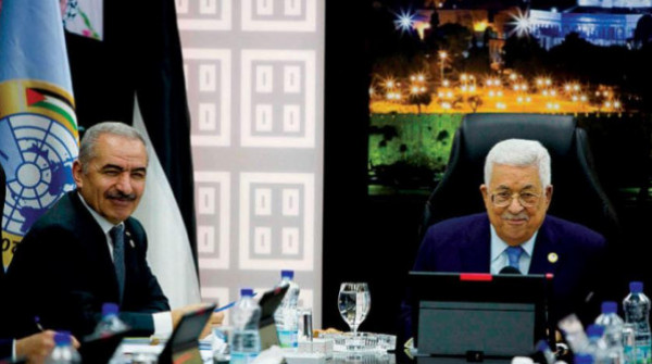 العوض: حماس تُراهن على المتناقضات الإقليمية وحزب الشعب قدم مقترحًا لقدوم حكومة اشتية