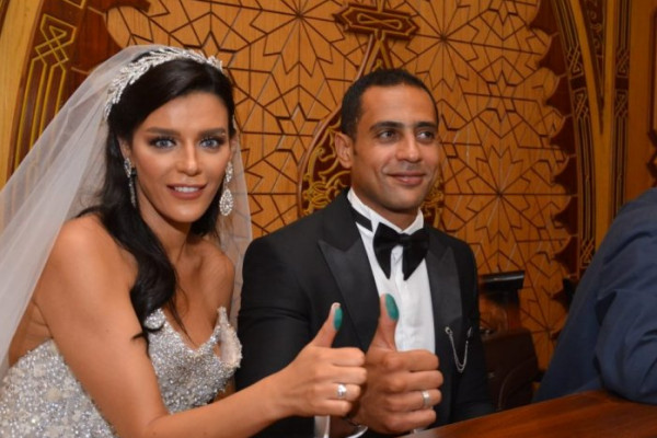 بحضور نجوم الفن.. 10 صور ترصد زفاف هبة السيسي