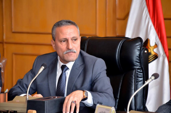 محافظ الاسماعيلية: منحة مجانية لأوائل الثانوية العامة من أبناء المحافظة
