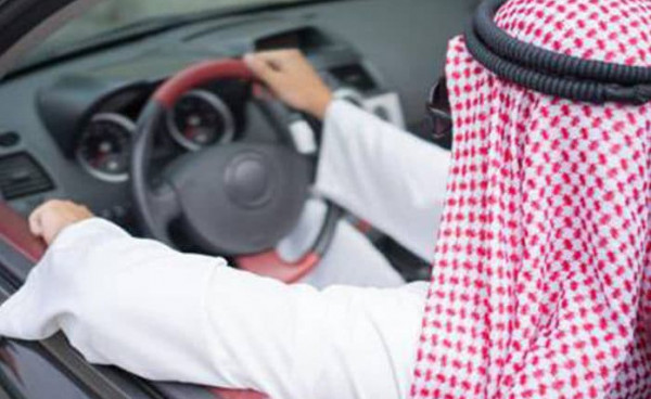 مخالفة مرورية من شرطة دبي لشاب سعودي تثير الجدل بسبب محتواها
